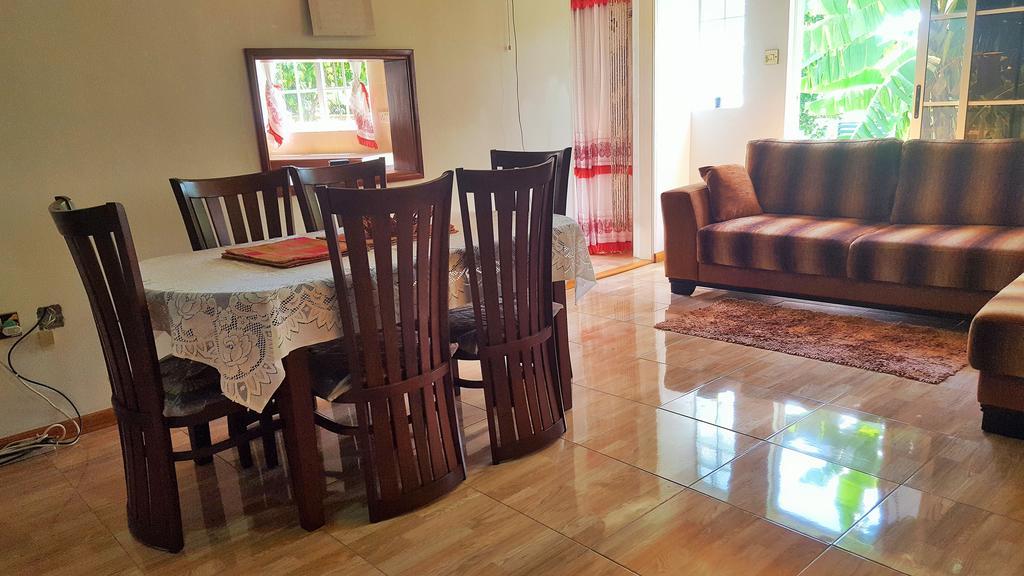 Hibiscus House Seychelles Self Catering Apartamento Victoria Exterior foto