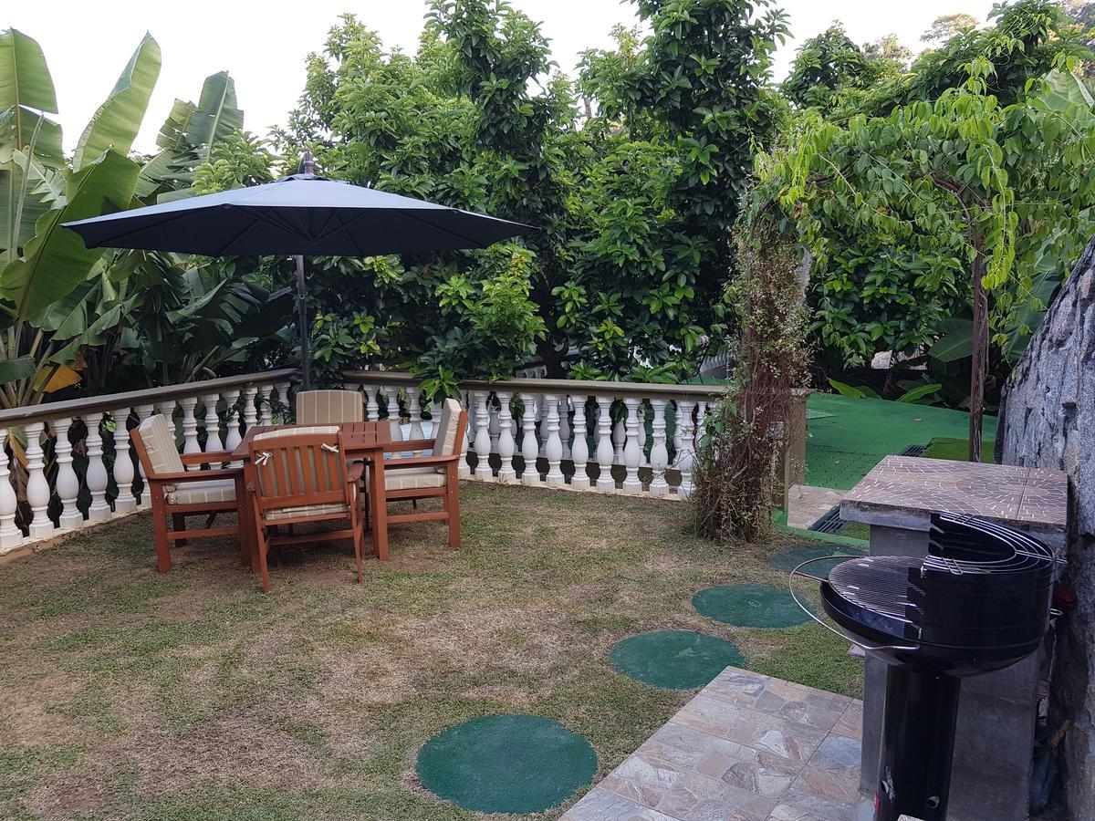Hibiscus House Seychelles Self Catering Apartamento Victoria Exterior foto