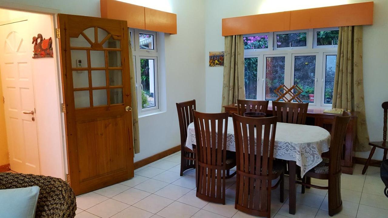Hibiscus House Seychelles Self Catering Apartamento Victoria Exterior foto