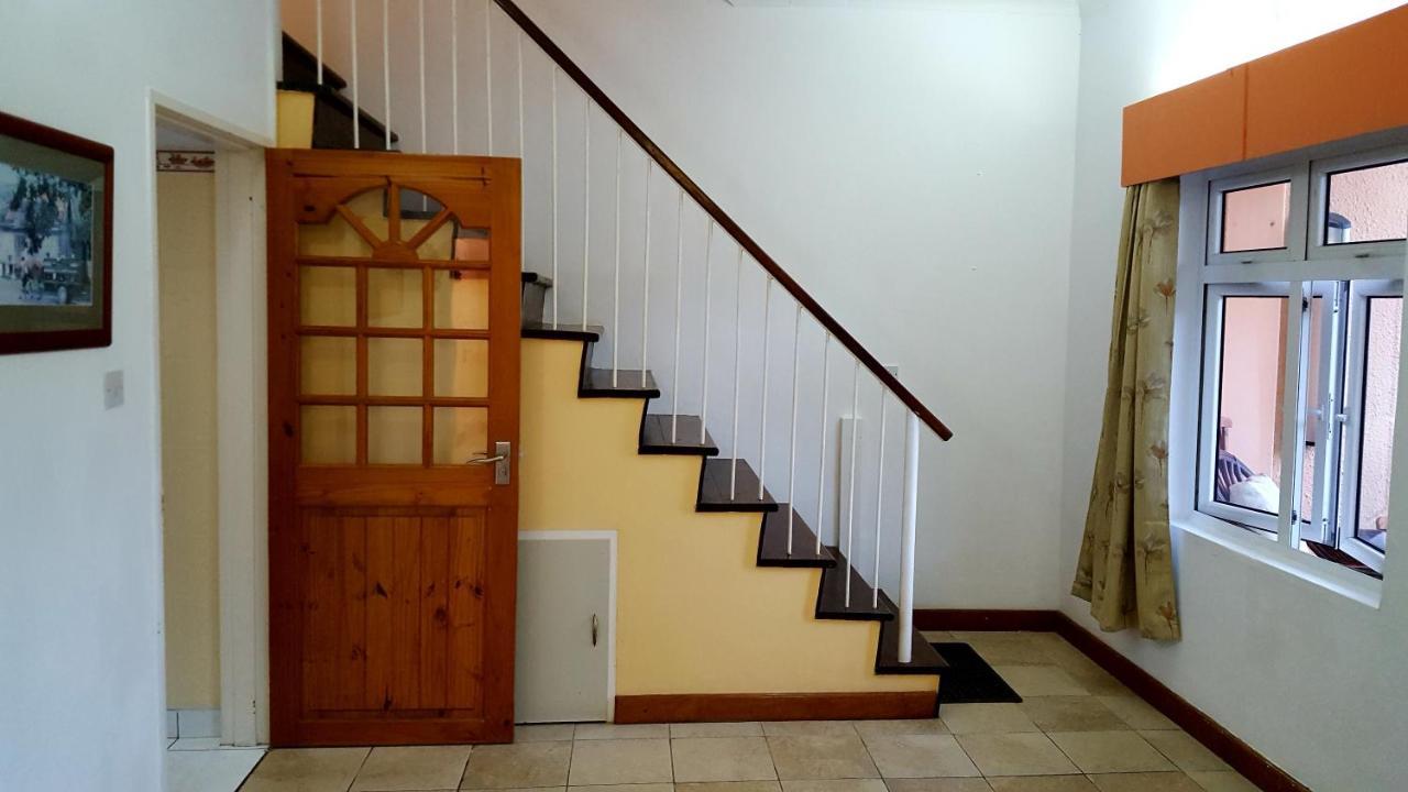 Hibiscus House Seychelles Self Catering Apartamento Victoria Exterior foto