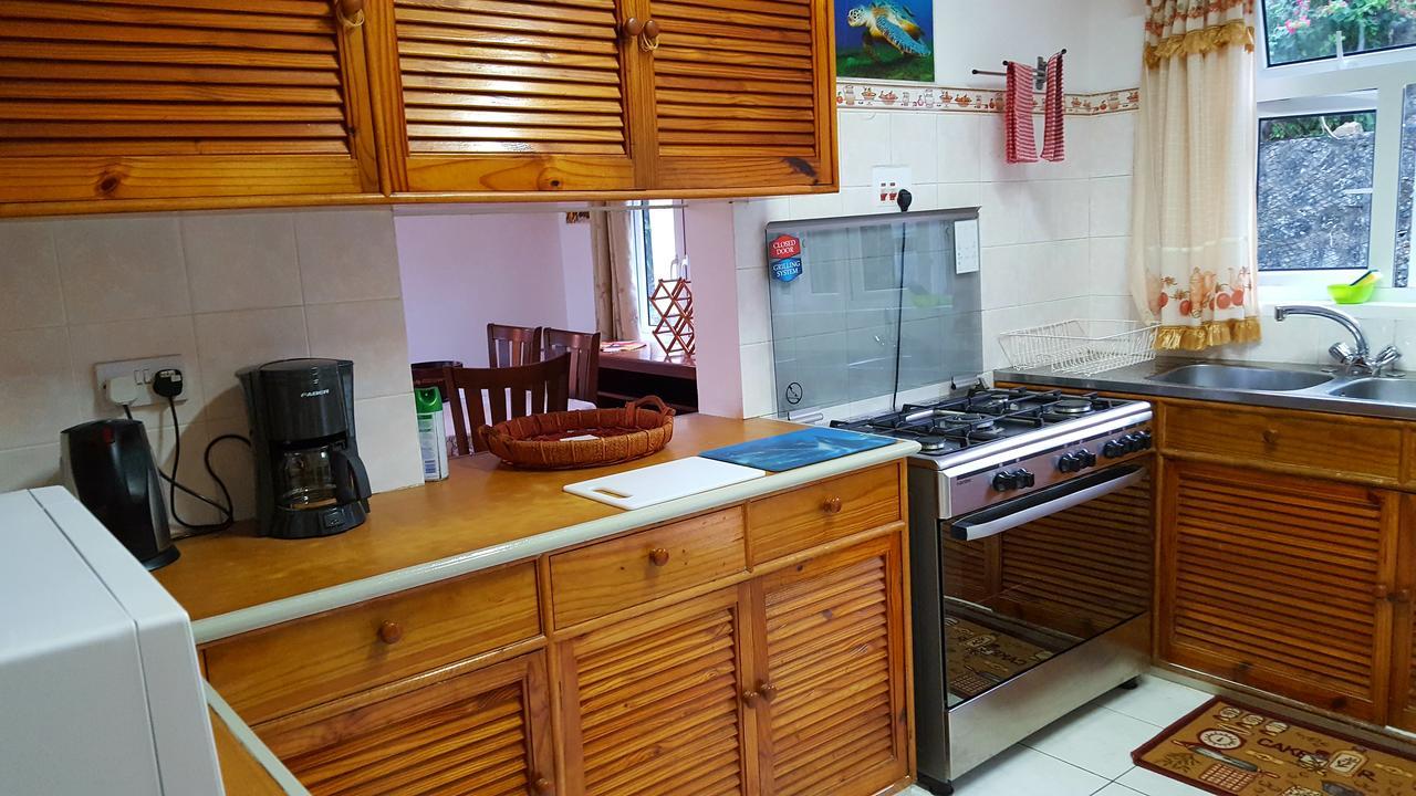 Hibiscus House Seychelles Self Catering Apartamento Victoria Exterior foto