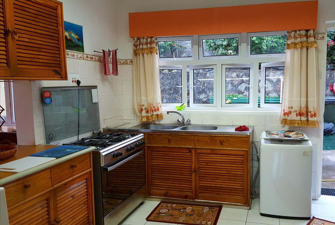Hibiscus House Seychelles Self Catering Apartamento Victoria Exterior foto