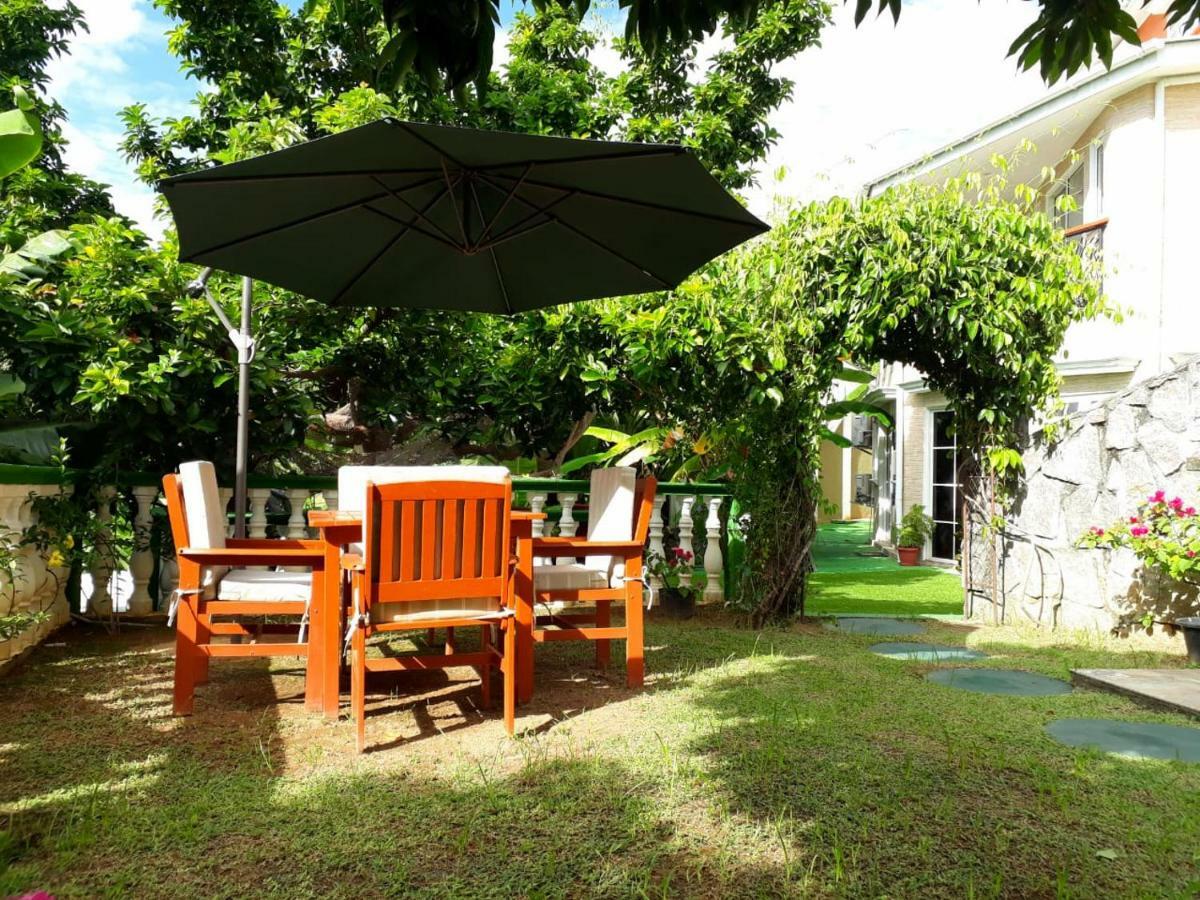 Hibiscus House Seychelles Self Catering Apartamento Victoria Exterior foto